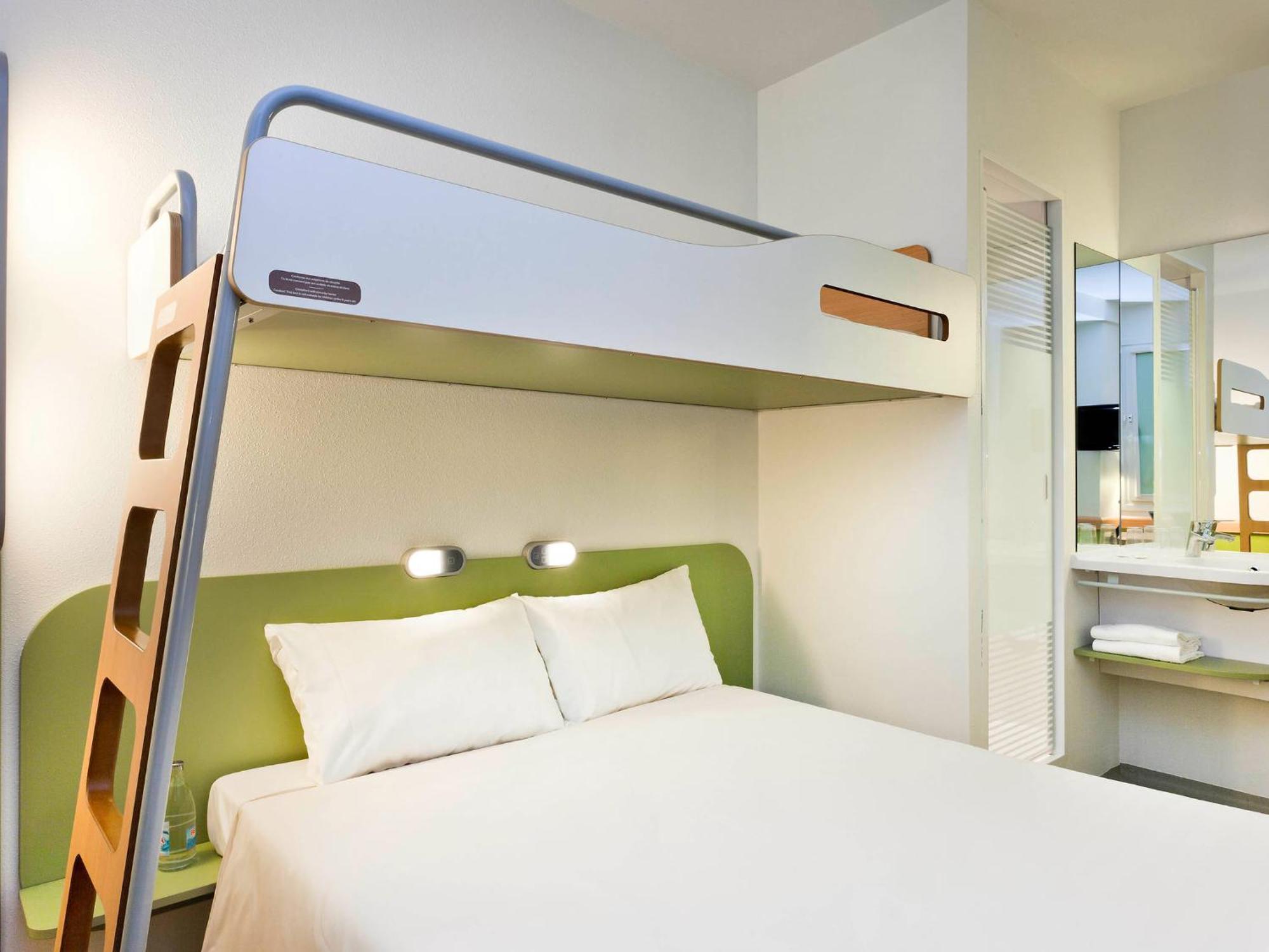 Ibis Budget Bilbao Аригориага Екстериор снимка