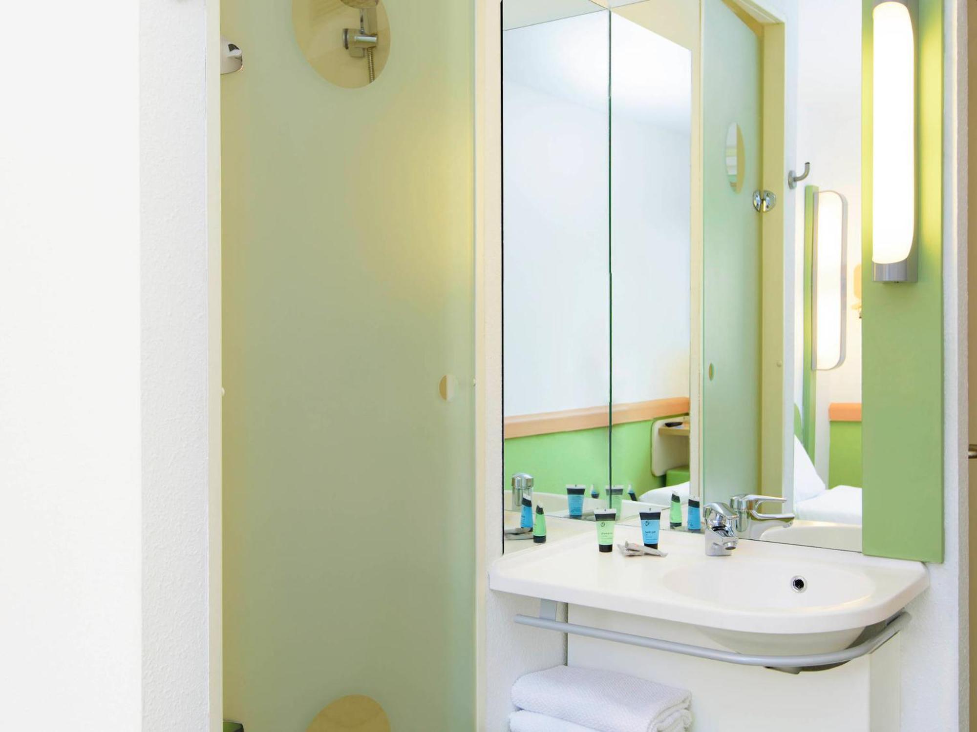 Ibis Budget Bilbao Аригориага Екстериор снимка