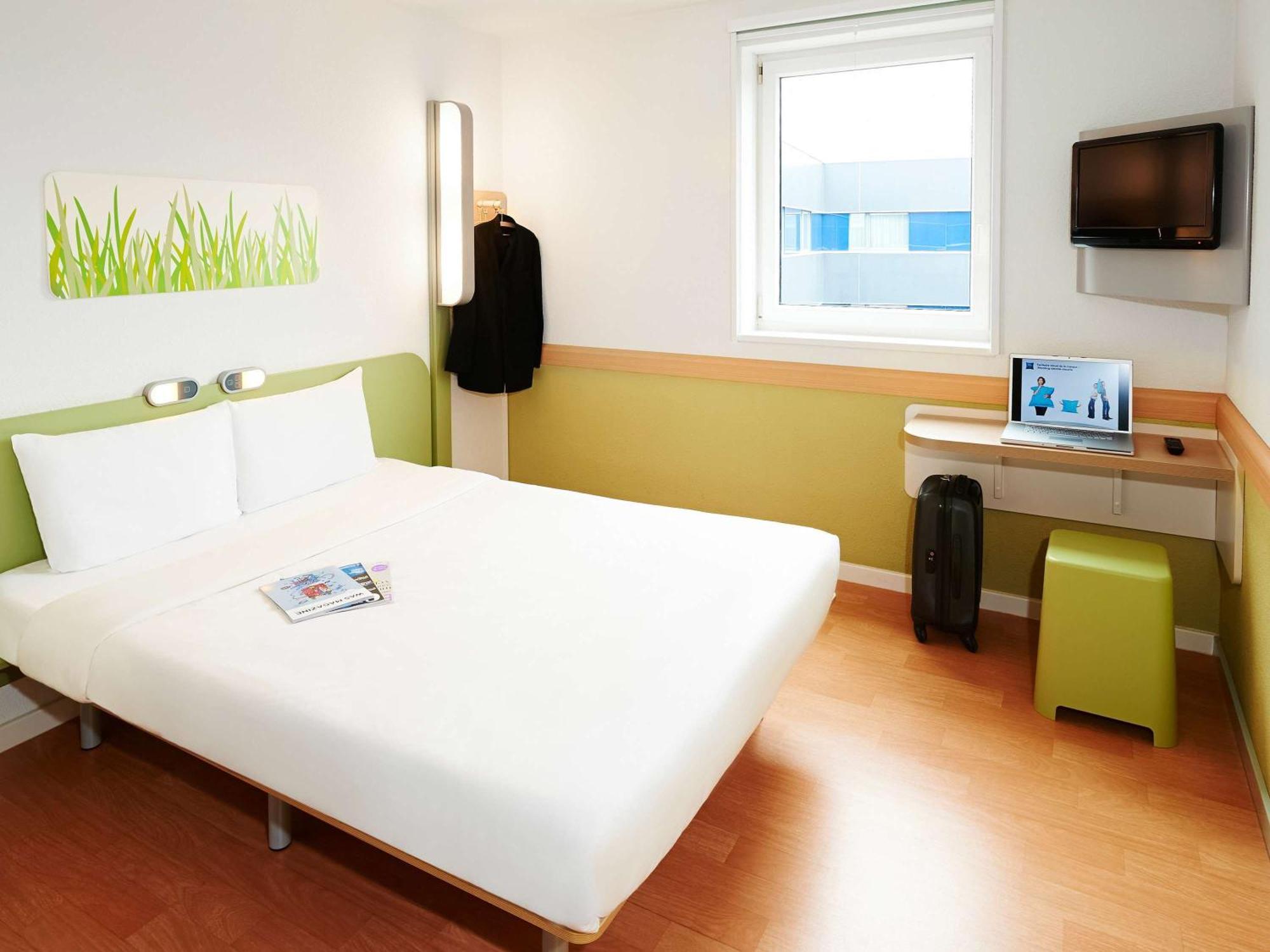 Ibis Budget Bilbao Аригориага Екстериор снимка