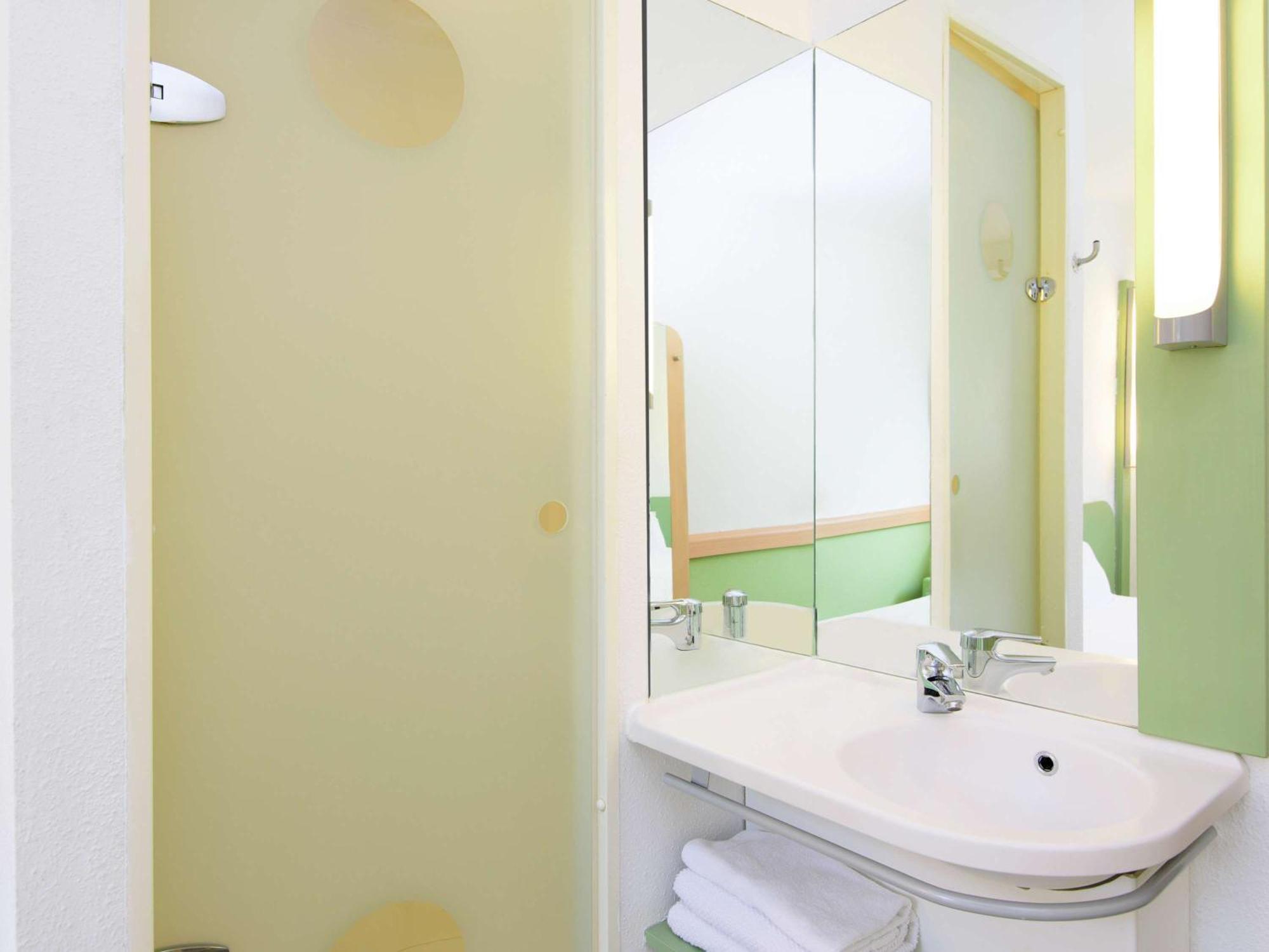 Ibis Budget Bilbao Аригориага Екстериор снимка