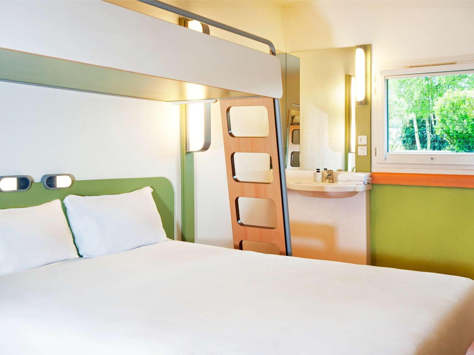 Ibis Budget Bilbao Аригориага Екстериор снимка