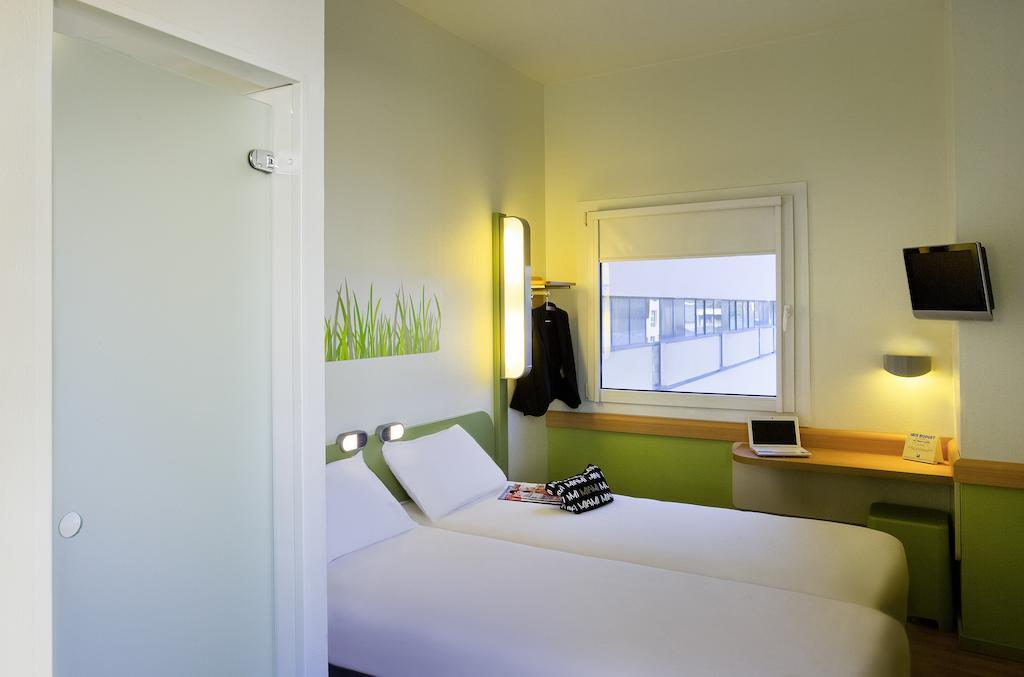 Ibis Budget Bilbao Аригориага Екстериор снимка