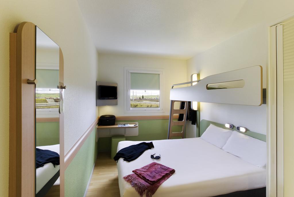 Ibis Budget Bilbao Аригориага Стая снимка